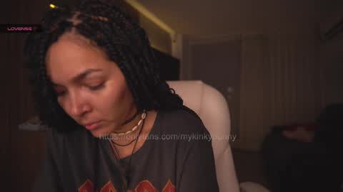 Snapshot of mykinkybunny chatting on 02.11.25 jacke BUNNY online show from 02.11.25