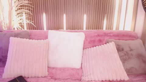 Myla  online show from 09.27.25