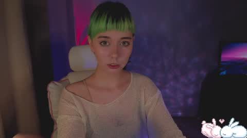 MylaFlores online show from 01.06.25