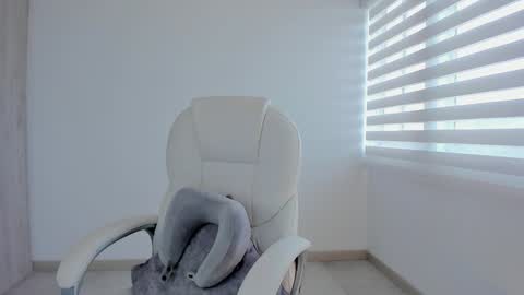 Snapshot of mylerosex chatting on 01.17.25 Myle online show from 01.17.25