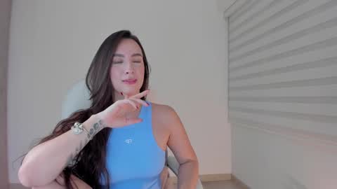 Snapshot of mylerosex chatting on 02.19.25 Myle online show from 02.19.25