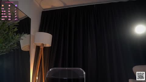 Snapshot of myliss chatting on 09.15.25 Liss Next stream December1 online show from 09.15.25