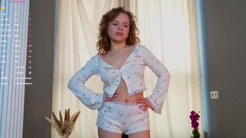 Monique with Curls online show from 04.08.26