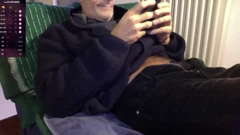 Bi sexy guy lovense hush is on private is open or password show tip if you like. online show from 12.05.24