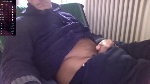 Bi sexy guy lovense hush is on private is open or password show tip if you like. online show from 12.10.24