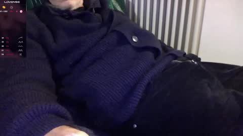 Bi sexy guy lovense hush is on private is open or password show tip if you like. online show from 12.30.24