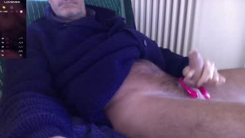 Bi sexy guy lovense hush is on private is open or password show tip if you like. online show from 12.31.24