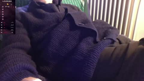 Bi sexy guy lovense hush is on private is open or password show tip if you like. online show from 01.01.25
