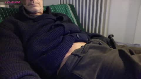 Bi sexy guy lovense hush is on private is open or password show tip if you like. online show from 01.22.25