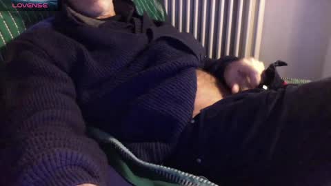 Bi sexy guy lovense hush is on private is open or password show tip if you like. online show from 01.28.25