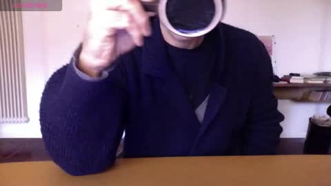 Bi sexy guy lovense hush is on private is open or password show tip if you like. online show from 01.13.26