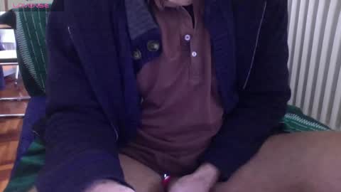 Bi sexy guy lovense hush is on private is open or password show tip if you like. online show from 03.21.26