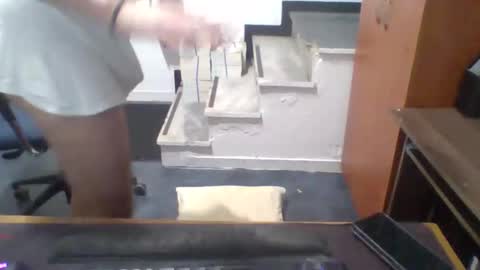 David Leon online show from 11.28.25