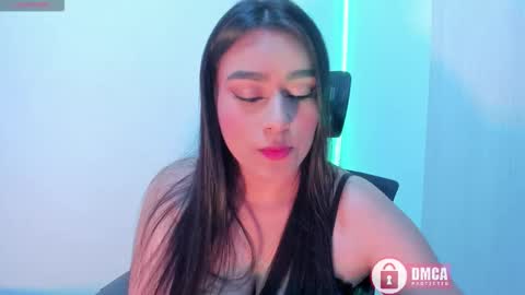 Bella online show from 10.24.25