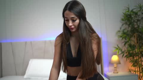 Miryam online show from 02.04.25