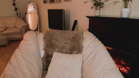 Snapshot of mysophiee chatting on 09.25.25 mysophiee online show from 09.25.25