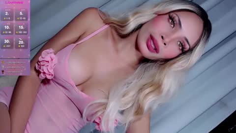 Snapshot of mysterious_olivia chatting on 10.06.25 Olivia online show from 10.06.25