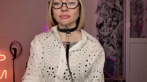 Snapshot of mysterious_twist chatting on 03.21.26 mysterious_twist online show from 03.21.26