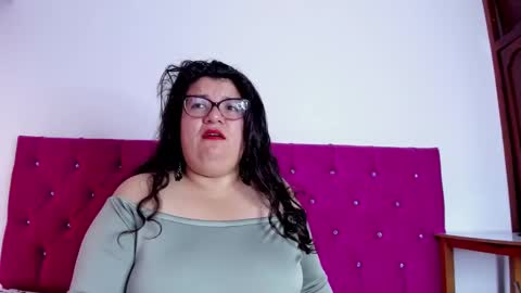 Snapshot of mystery_psique chatting on 10.03.25 mystery_psique online show from 10.03.25