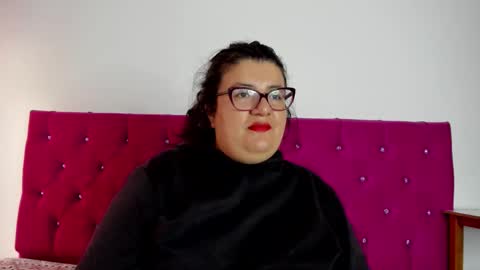 Snapshot of mystery_psique chatting on 10.04.25 mystery_psique online show from 10.04.25