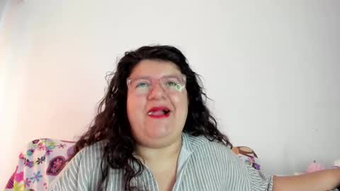 Snapshot of mystery_psique chatting on 11.15.25 mystery_psique online show from 11.15.25