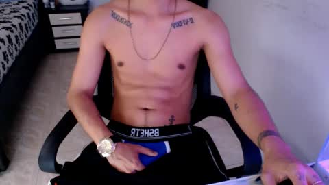 mysteryboy_thin16 online show from 02.11.25