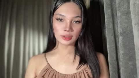 UR GIRL NEXTDOOR online show from 02.08.26