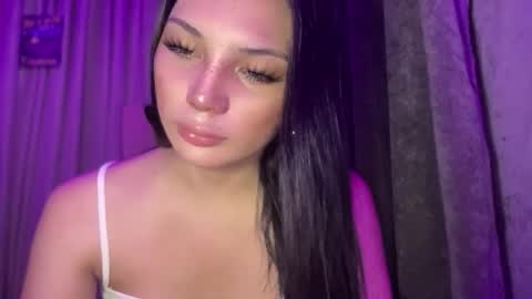 UR GIRL NEXTDOOR online show from 04.18.26