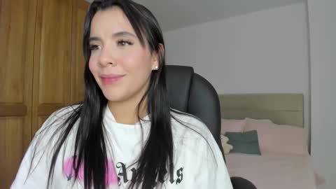 Elena online show from 10.17.25