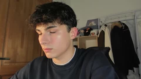 Snapshot of mystic_evan chatting on 10.17.25 Evan Brown online show from 10.17.25