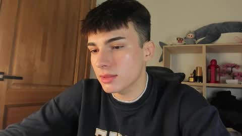 Snapshot of mystic_evan chatting on 11.06.25 Evan Brown online show from 11.06.25