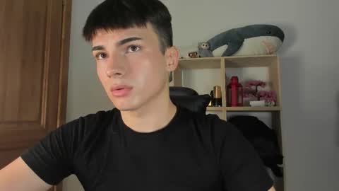 Snapshot of mystic_evan chatting on 11.09.25 Evan Brown online show from 11.09.25