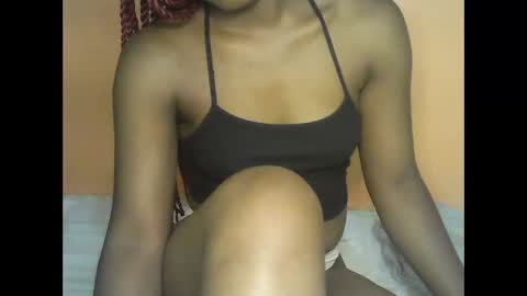 Snapshot of mystic_linna chatting on 04.30.26 mystic_linna online show from 04.30.26
