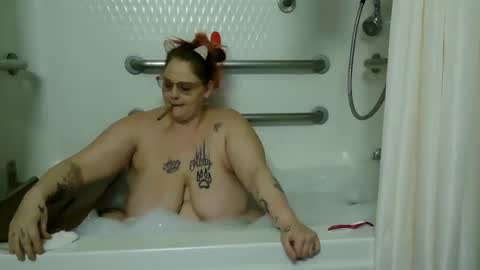 MysticLynn online show from 01.29.25