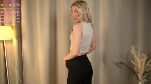 Olivia or just olive online show from 03.02.26