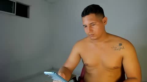 Snapshot of mz_david chatting on 10.16.25 mz_david online show from 10.16.25