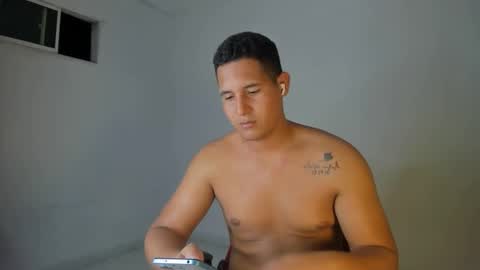 Snapshot of mz_david chatting on 10.28.25 mz_david online show from 10.28.25