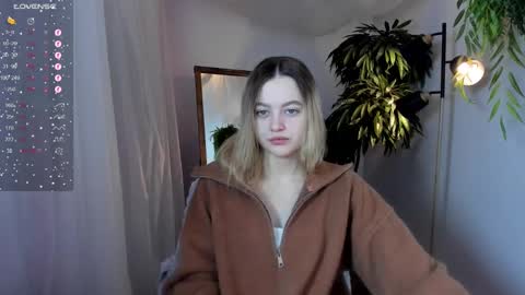 Snapshot of n0_nude chatting on 02.13.25 Eva online show from 02.13.25