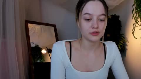 Snapshot of n0_nude chatting on 02.25.25 Eva online show from 02.25.25