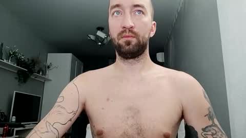 Snapshot of n22day22 chatting on 09.09.25 Mr Bigmagnum online show from 09.09.25