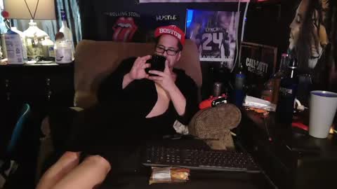 SnackPants online show from 01.04.25