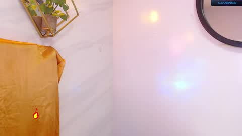 naamah_b online show from 01.15.25