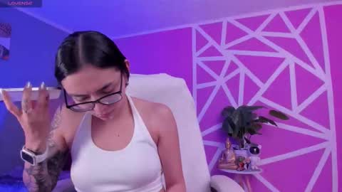 Snapshot of naath_ chatting on 10.07.25 anny online show from 10.07.25