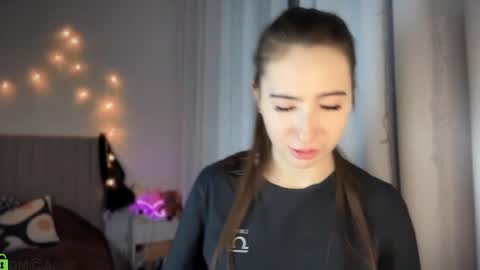 Snapshot of nabi_kiotaa chatting on 03.04.25 Nabi online show from 03.04.25