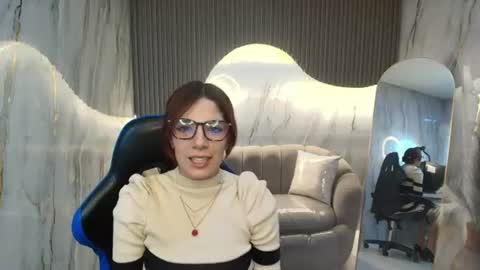 Snapshot of nadia_r_ chatting on 07.10.26 Nadia online show from 07.10.26