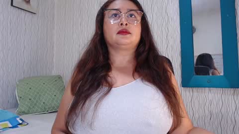 Nadia online show from 12.17.24
