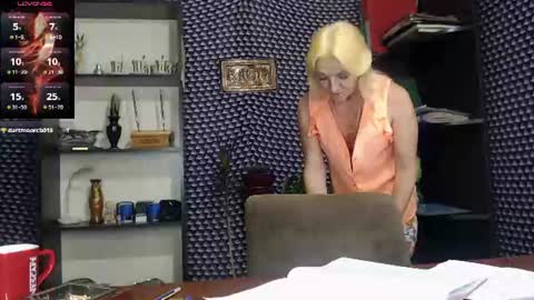 Snapshot of nadin_slut chatting on 06.29.26 Nadin online show from 06.29.26