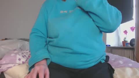 Nadine online show from 12.25.24