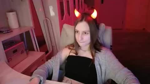 naebina online show from 10.15.25