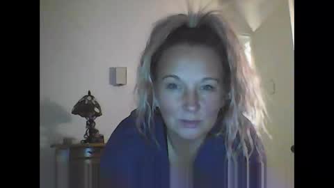 Snapshot of naenae937 chatting on 02.24.25 naenae937 online show from 02.24.25